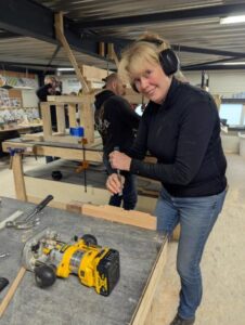 Timmervrouw zelfbouw cursussen